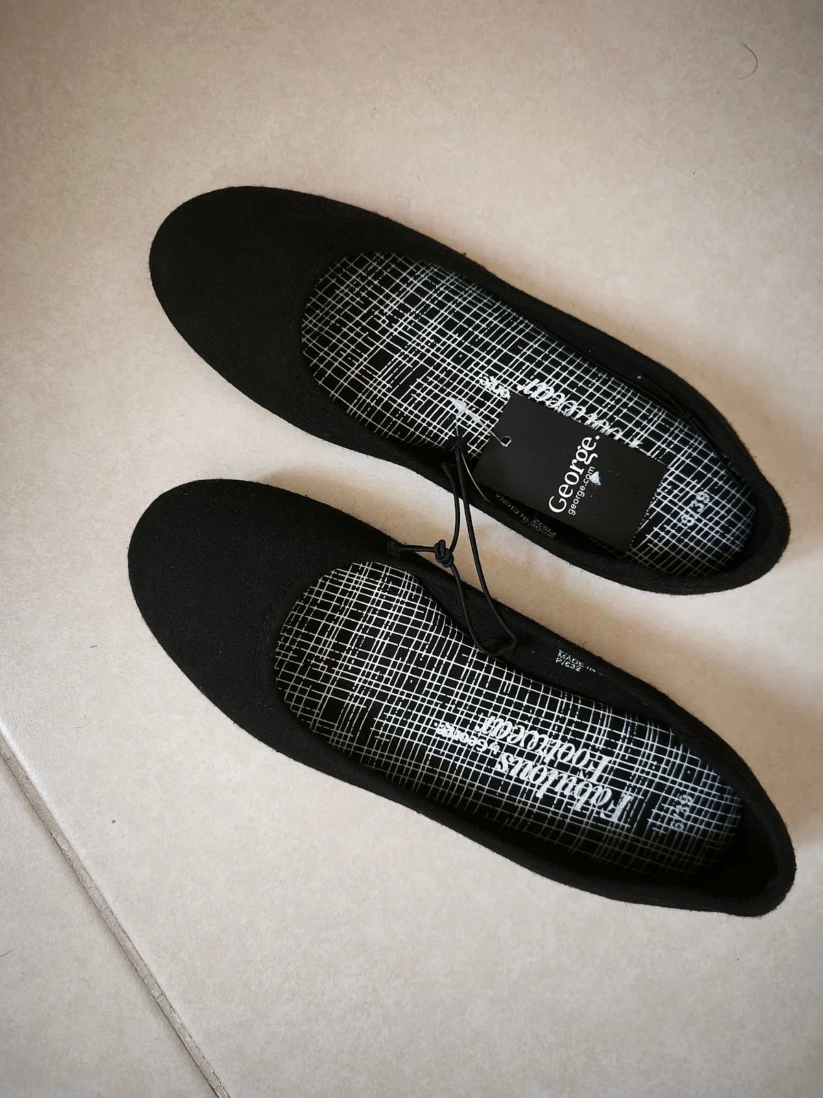 Black Classic Ballet Flats - photo 2