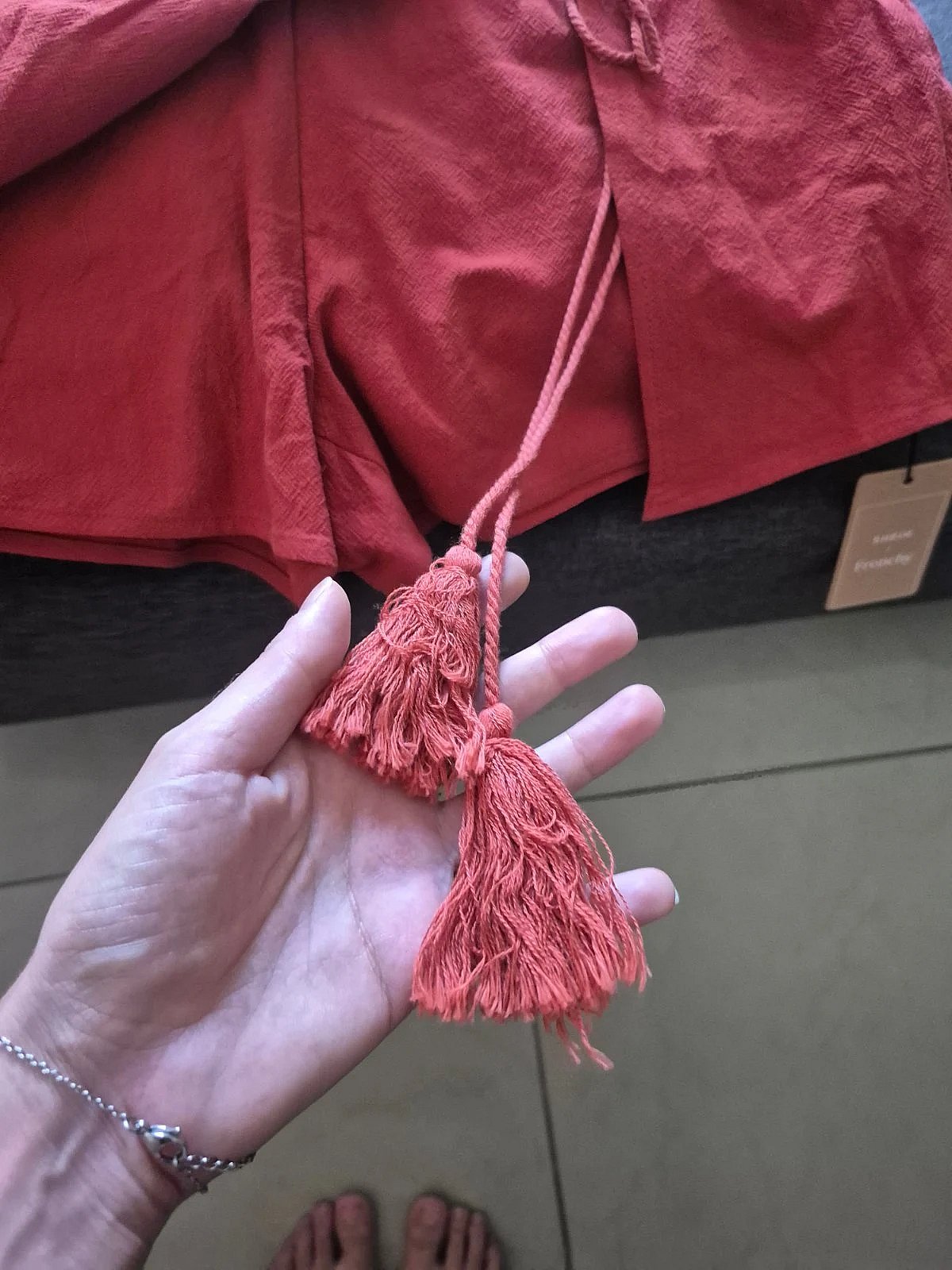 Shein, novo com etiqueta! Saia com calças interiores, tamanho L - photo 3