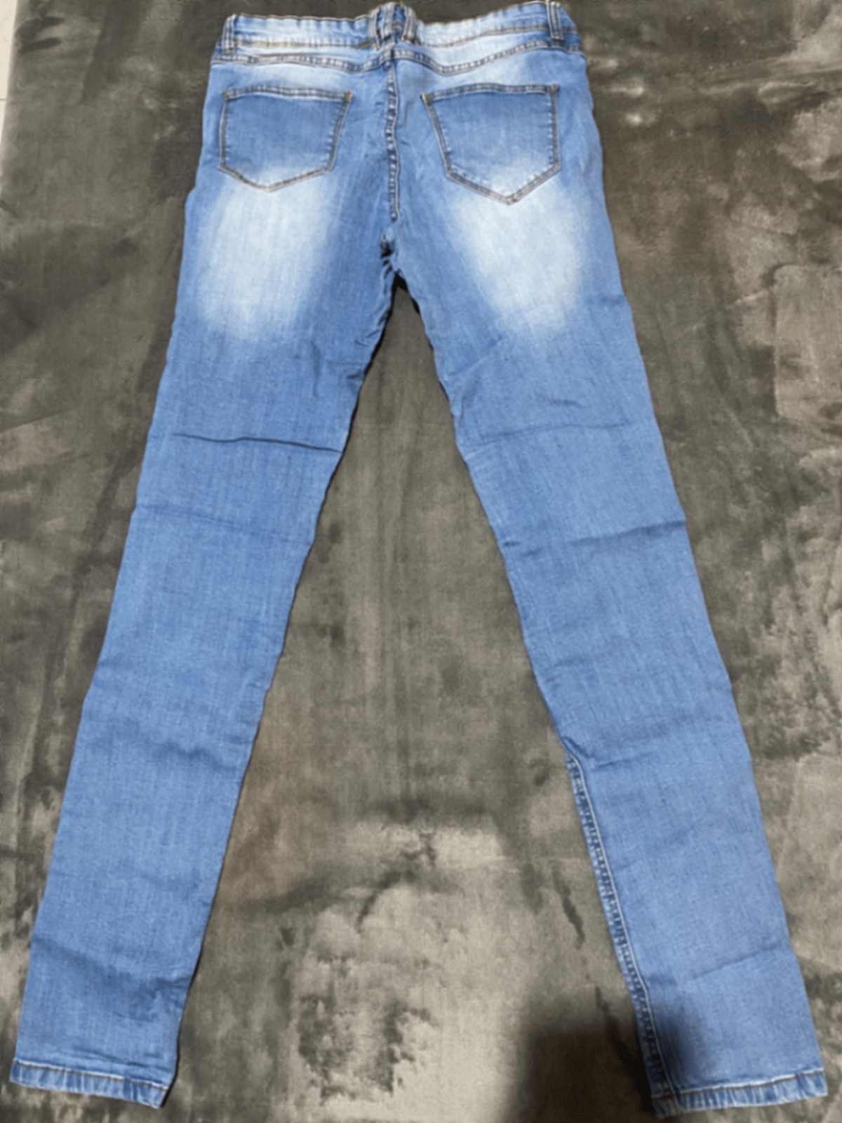 Jeans skinny b'ħasil ċar - photo 2