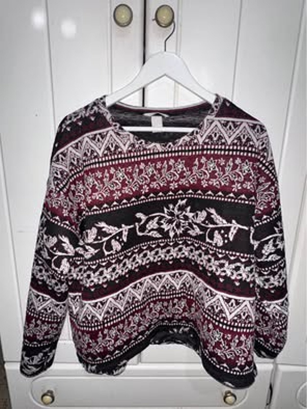 Maglione a maniche lunghe H&M con motivo floreale in stile boho color bordeaux - photo 2