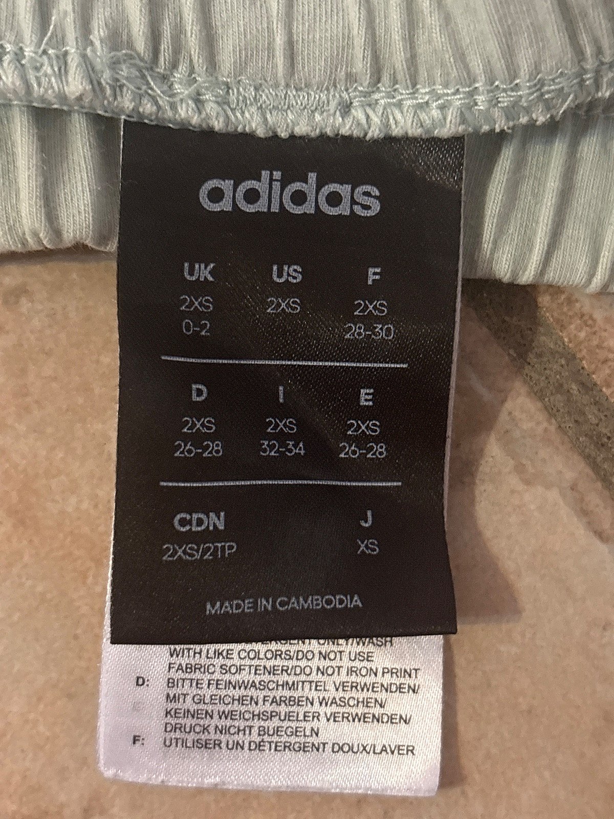 Pantaloncini sportivi Adidas verde menta - photo 3