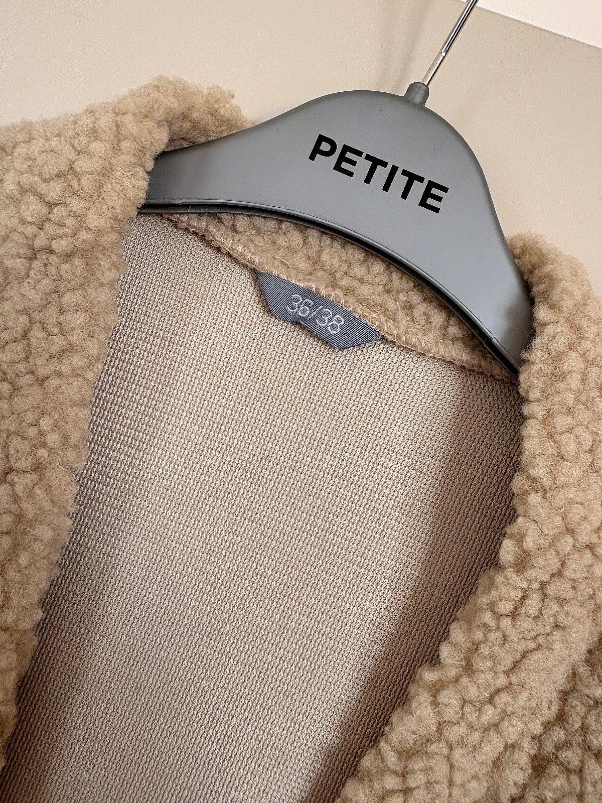 Beige teddy fleece gilet vest - photo 3