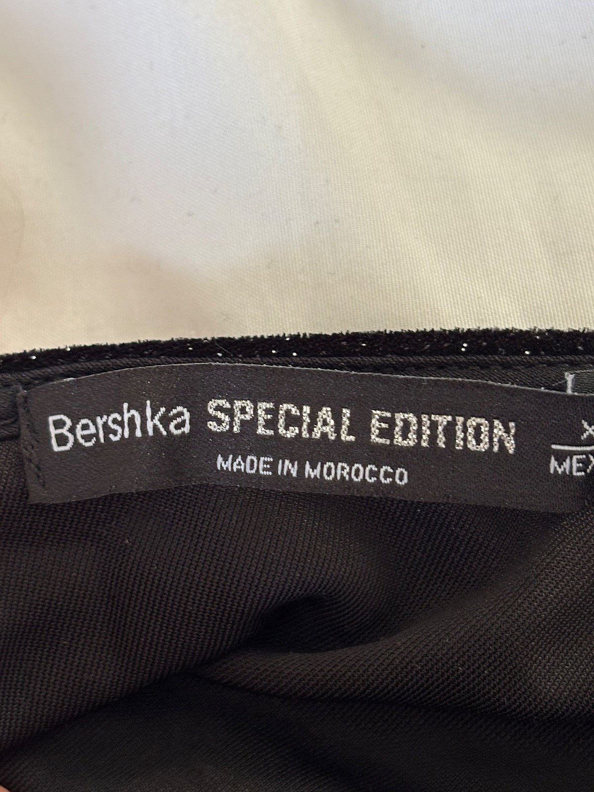 Ilbies Bershka Iswed bil-Glitter Wrap - photo 3