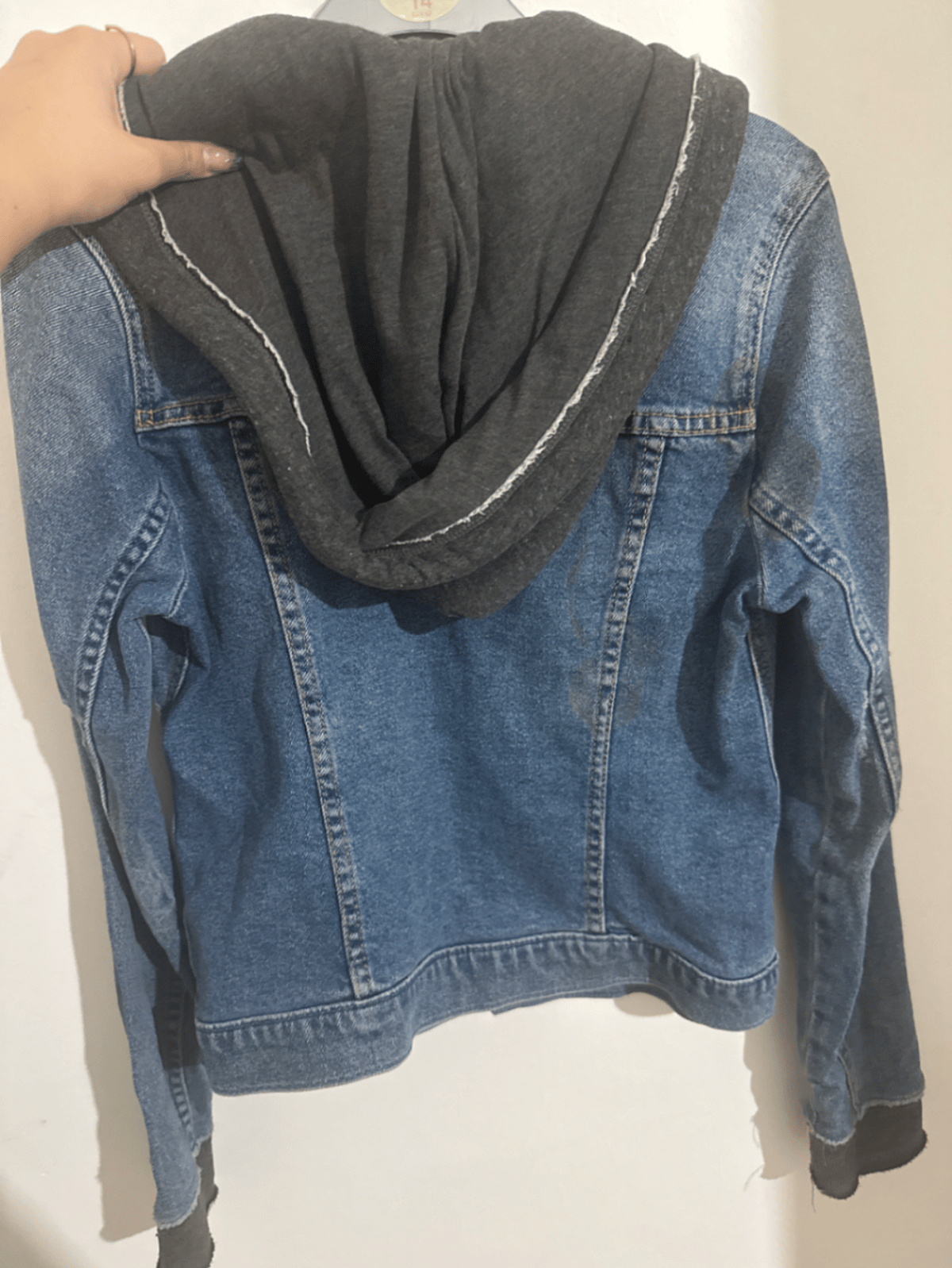 Jaqueta jeans com capuz da Hollister - photo 2