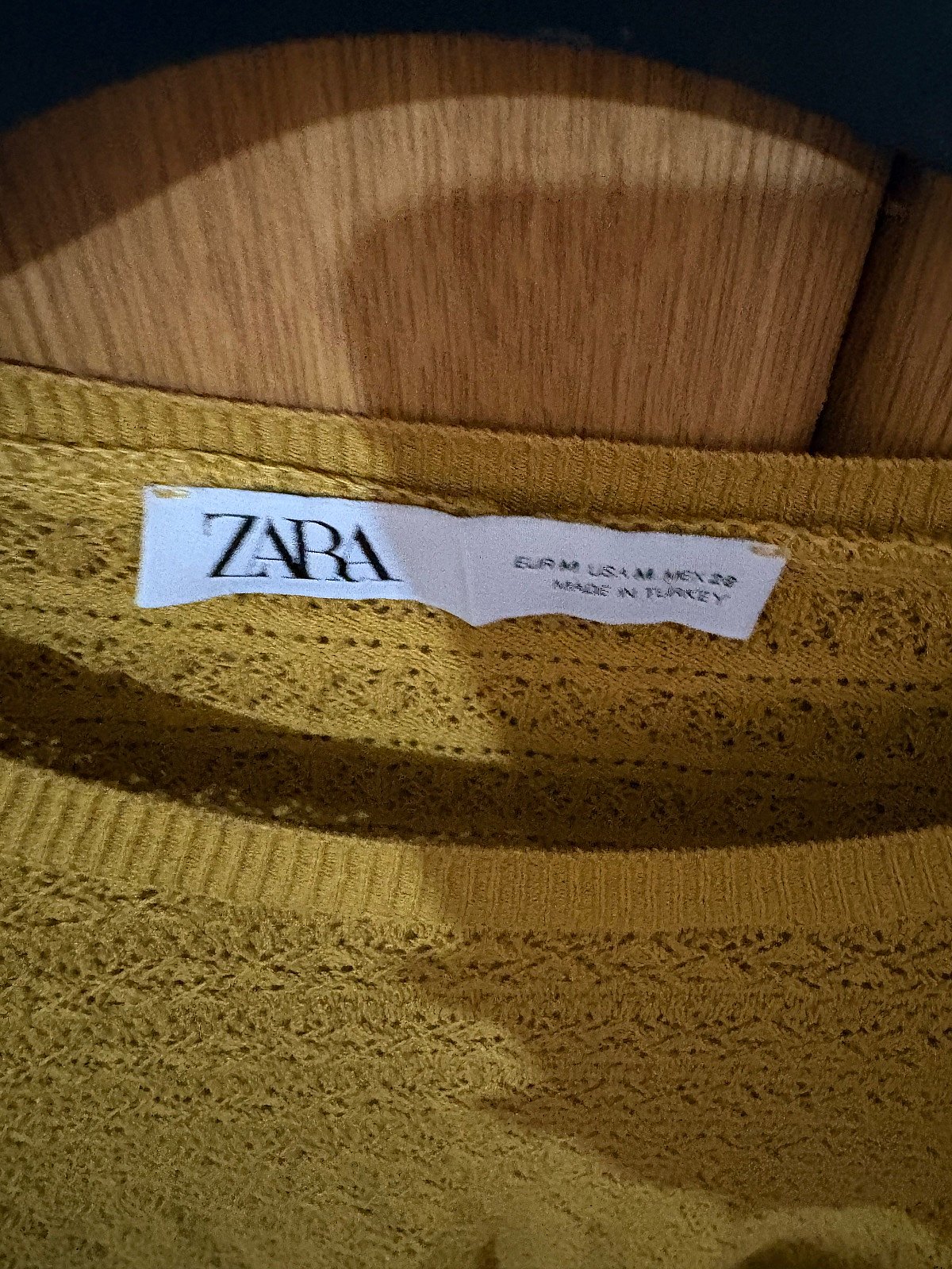 Jersey de punto amarillo de Zara - photo 2