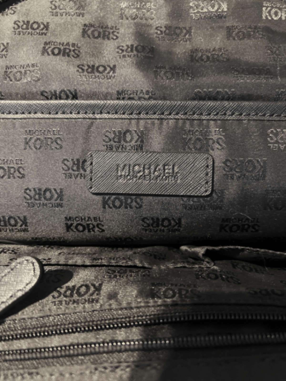 Michael Kors black backpack - photo 6