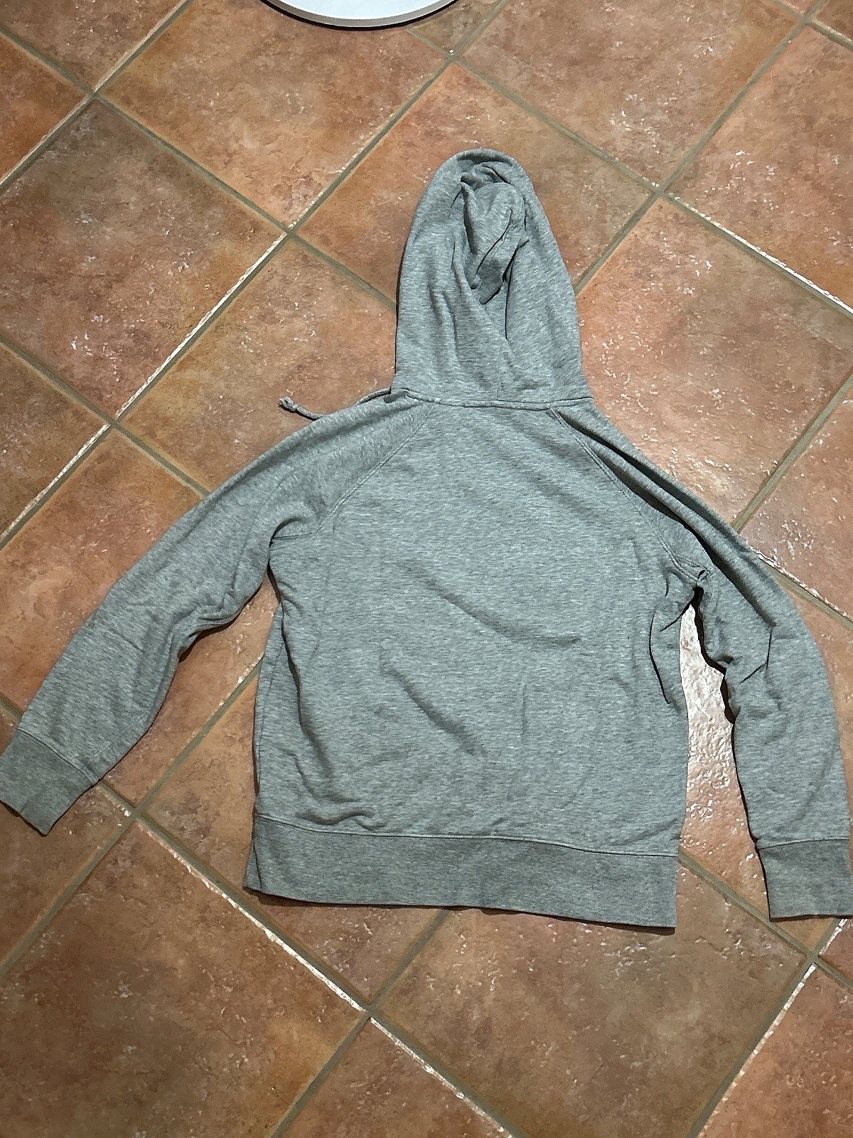 Hoodie bil-Logo Griż ta' Levi's - photo 2
