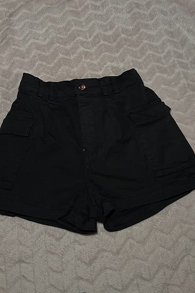 Tally Weijl Black Cargo Denim Shorts by Tally Weijl — pre-loved on Thrifted.mt