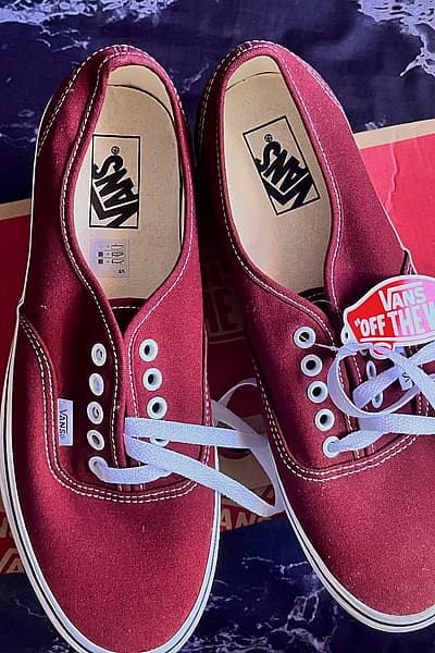 Vans burgundy shoes  by Vans — pre-loved on Thrifted.mt