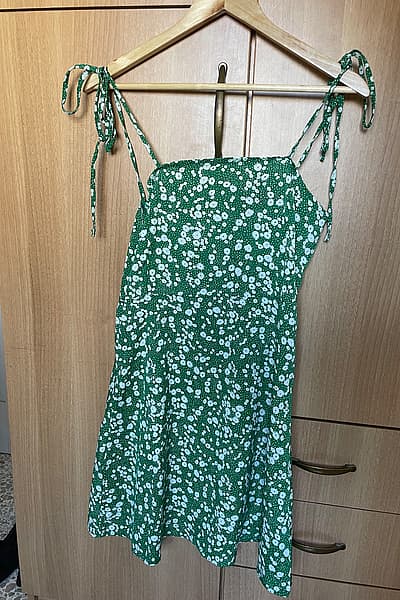 Abito Shein — pre-loved on Thrifted.mt