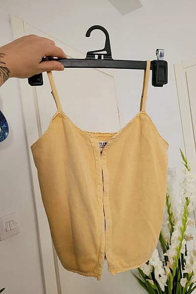 Top tal-qoton Idyllwind isfar butir by Idyllwind — pre-loved on Thrifted.mt
