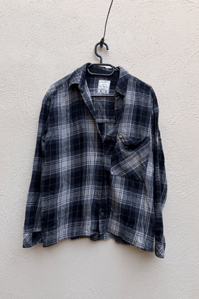 Qmis tal-Flannella Blu Plaid by Pull&Bear — pre-loved on Thrifted.mt