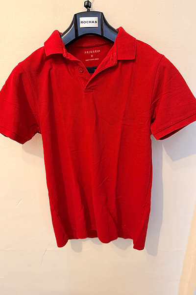 Polo rojo de manga corta de Primark by Primark — pre-loved on Thrifted.mt