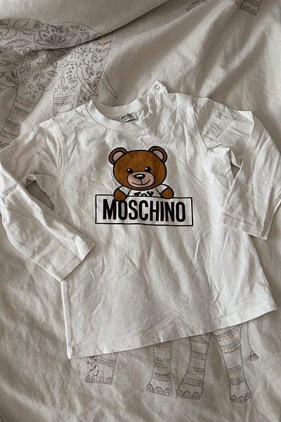 Top con orsetto Moschino per neonati by Moschino — pre-loved on Thrifted.mt