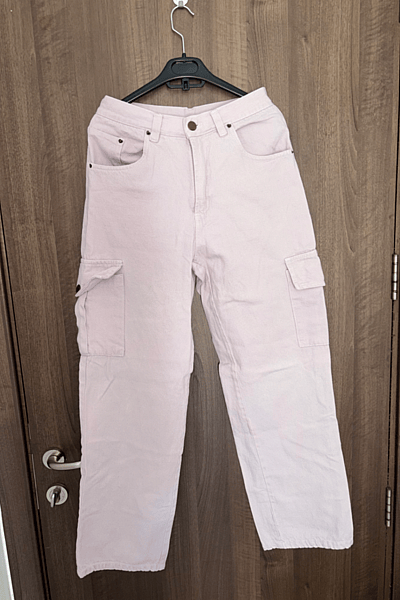 Light purple Cargo Pants — pre-loved on Thrifted.mt