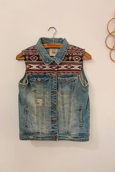 Ġakketta tad-Denim - Daqs XS — pre-loved on Thrifted.mt