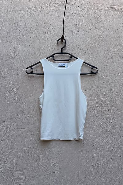 ASOS Design double layer vest — pre-loved on Thrifted.mt