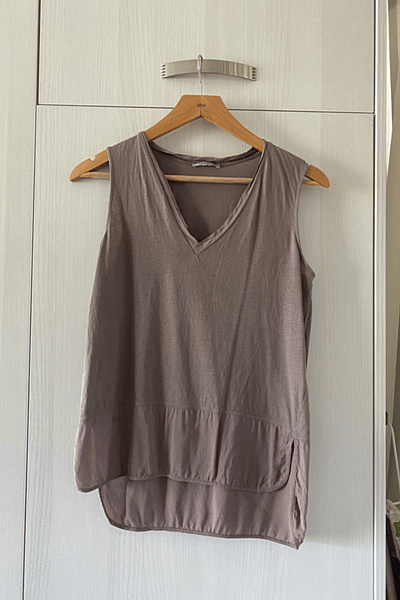 Sleeveless V-neck Layered Hem Top by Zara — pre-loved on Thrifted.mt