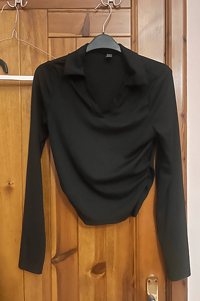 Black Long Sleeved Ribbed Top by SHEIN — pre-loved on Thrifted.mt