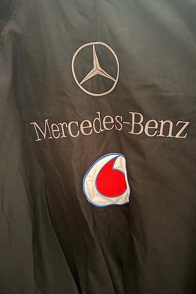 Giacca vintage del team Mercedes F1 by Mercedes-Benz — pre-loved on Thrifted.mt