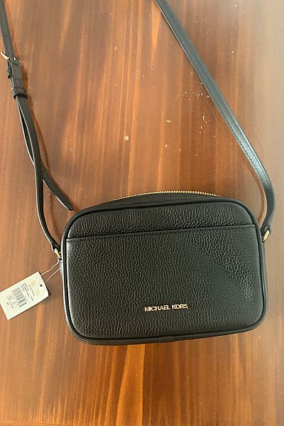 Bolso Jet Set de Michael Kors by Michael Kors — pre-loved on Thrifted.mt