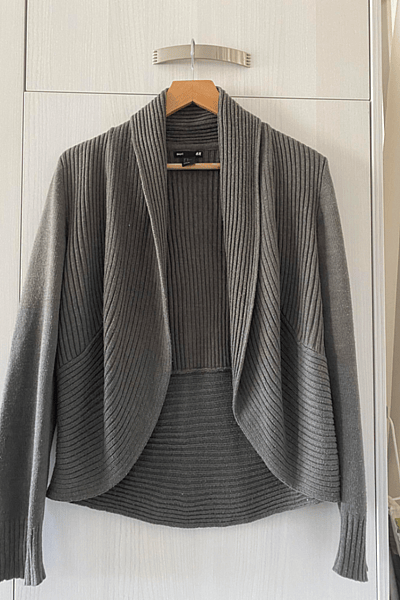 H&M Grey Ribbed Shawl Cardigan by H&M — pre-loved on Thrifted.mt