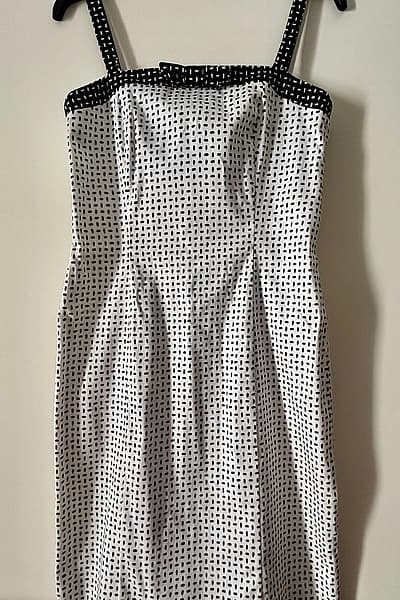 Monochrome Geometric Pattern Midi Dress — pre-loved on Thrifted.mt