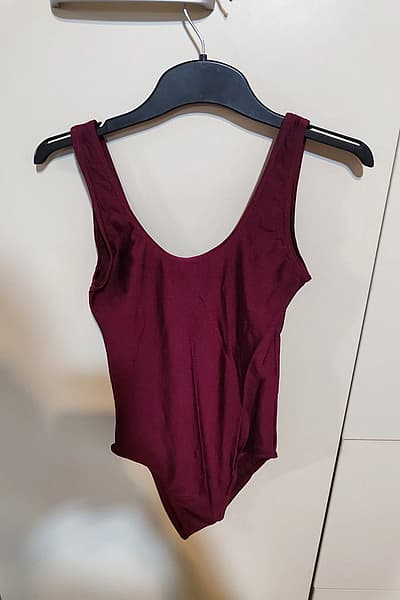 Body da jazz color borgogna  — pre-loved on Thrifted.mt