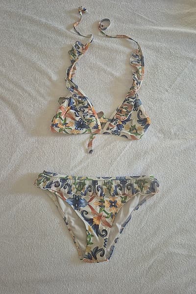 Floral Ruffle Bikini Swimsuit Set