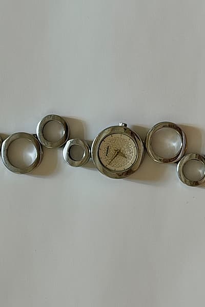 Orologio da polso Fossil con bracciale argentato di grande effetto by Fossil — pre-loved on Thrifted.mt