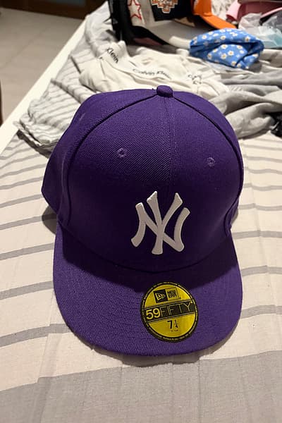 Kappa Vjola tan-New Era Yankees by New Era — pre-loved on Thrifted.mt