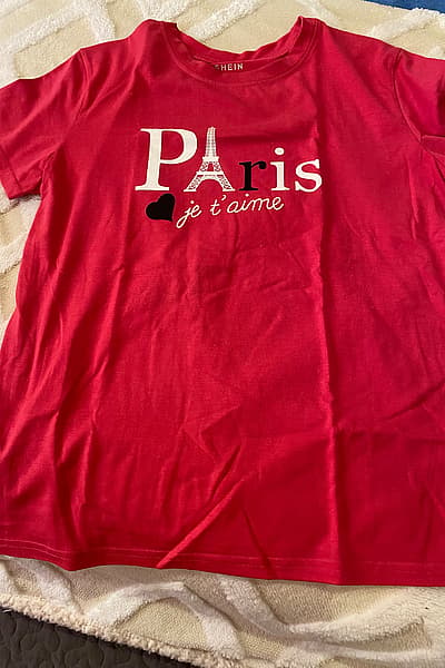 Red Paris Graphic T-Shirt by SHEIN — pre-loved on Thrifted.mt