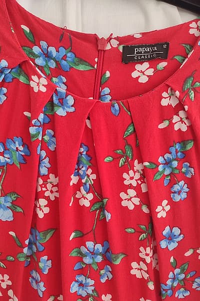 Red Floral Sleeveless Mini Dress- light fabric- has a nice fit — pre-loved on Thrifted.mt