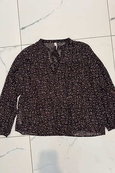 Mango Printed Tie-Neck Transparent Blouse by Mango — pre-loved on Thrifted.mt