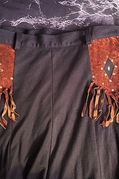 Gonna da cowboy hippie by Unbranded — pre-loved on Thrifted.mt