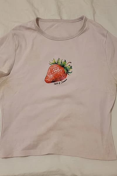 Top qasir roża — pre-loved on Thrifted.mt