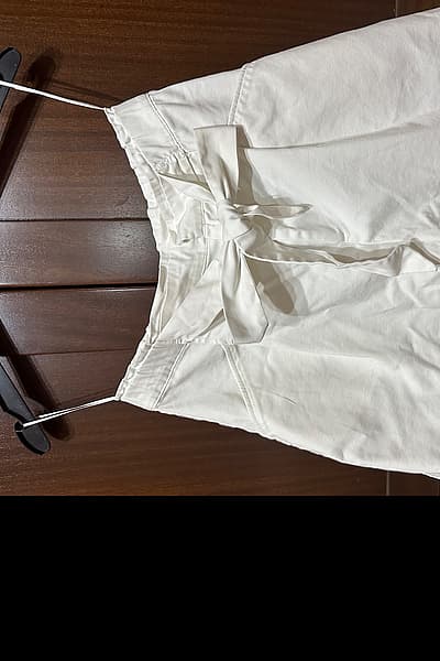 White Zara Shorts size S by Zara — pre-loved on Thrifted.mt