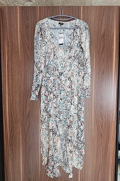 Ilbies Midi bi Stampa ta' Serp AFRM by AFRM — pre-loved on Thrifted.mt