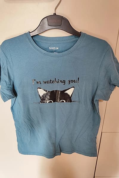 Fuq blu — pre-loved on Thrifted.mt