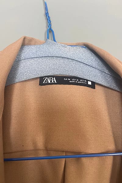 Camicia oversize Utility di Zara, beige, taglia M by Zara — pre-loved on Thrifted.mt