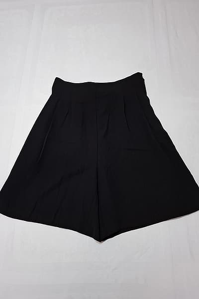 Zara Basic High-Waisted Black Smart Shorts with O-Ring Belt - Brand New — pre-loved on Thrifted.mt