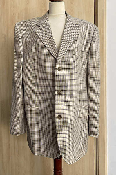 Americana de hombre, talla L — pre-loved on Thrifted.mt