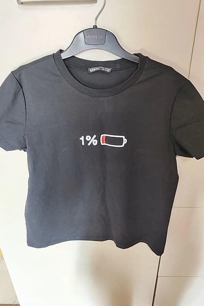 Top nero — pre-loved on Thrifted.mt