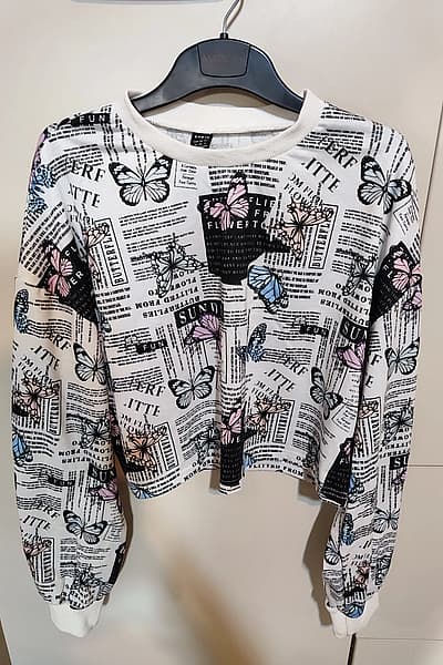 Camicia bianca a farfalle — pre-loved on Thrifted.mt