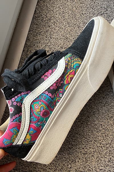 Sneakers con plateau Vans Paisley by Vans — pre-loved on Thrifted.mt