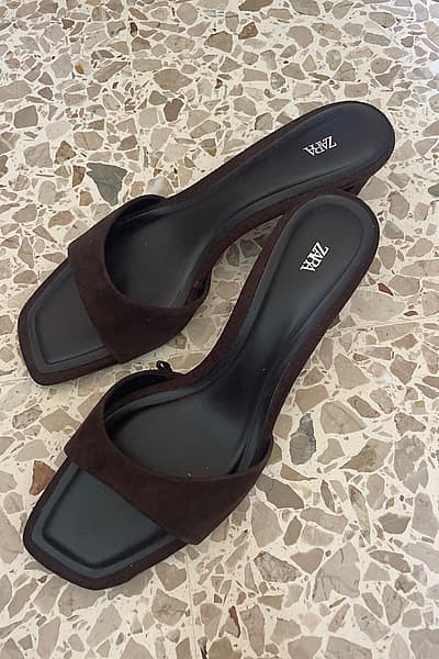 Tacchi bassi Zara — pre-loved on Thrifted.mt