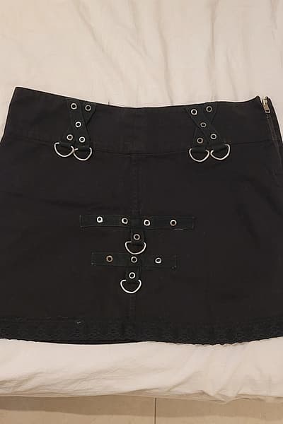 Mini dbielet iswed alternattiv by Evil Heart — pre-loved on Thrifted.mt