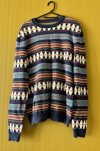 Jersey de cuello redondo estampado by BASEMENT — pre-loved on Thrifted.mt