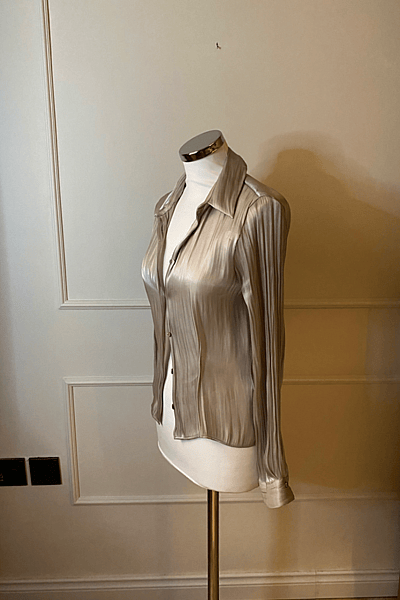 Camicia luccicante con bottoni by Zara — pre-loved on Thrifted.mt