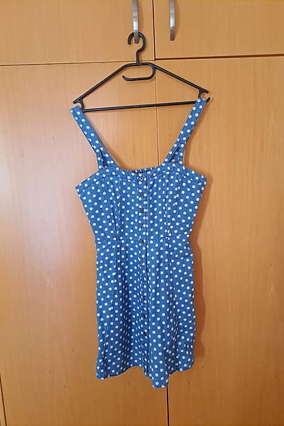 Abito in denim a pois blu di Forever21 — pre-loved on Thrifted.mt